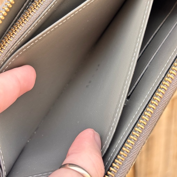 Louis Vuitton LV Gold Shimmer Vernis Long Zippt Wallet W/ Dustbag - Picture 13 of 16